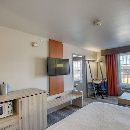 Holiday Inn Express Hotel & Suites Milwaukee Airport By Ihg Esterno foto