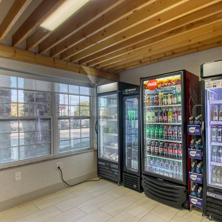 Holiday Inn Express Hotel & Suites Milwaukee Airport By Ihg Esterno foto