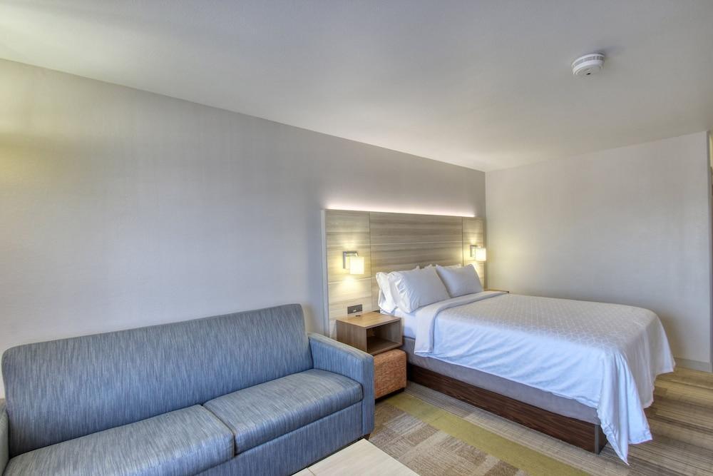 Holiday Inn Express Hotel & Suites Milwaukee Airport By Ihg Esterno foto