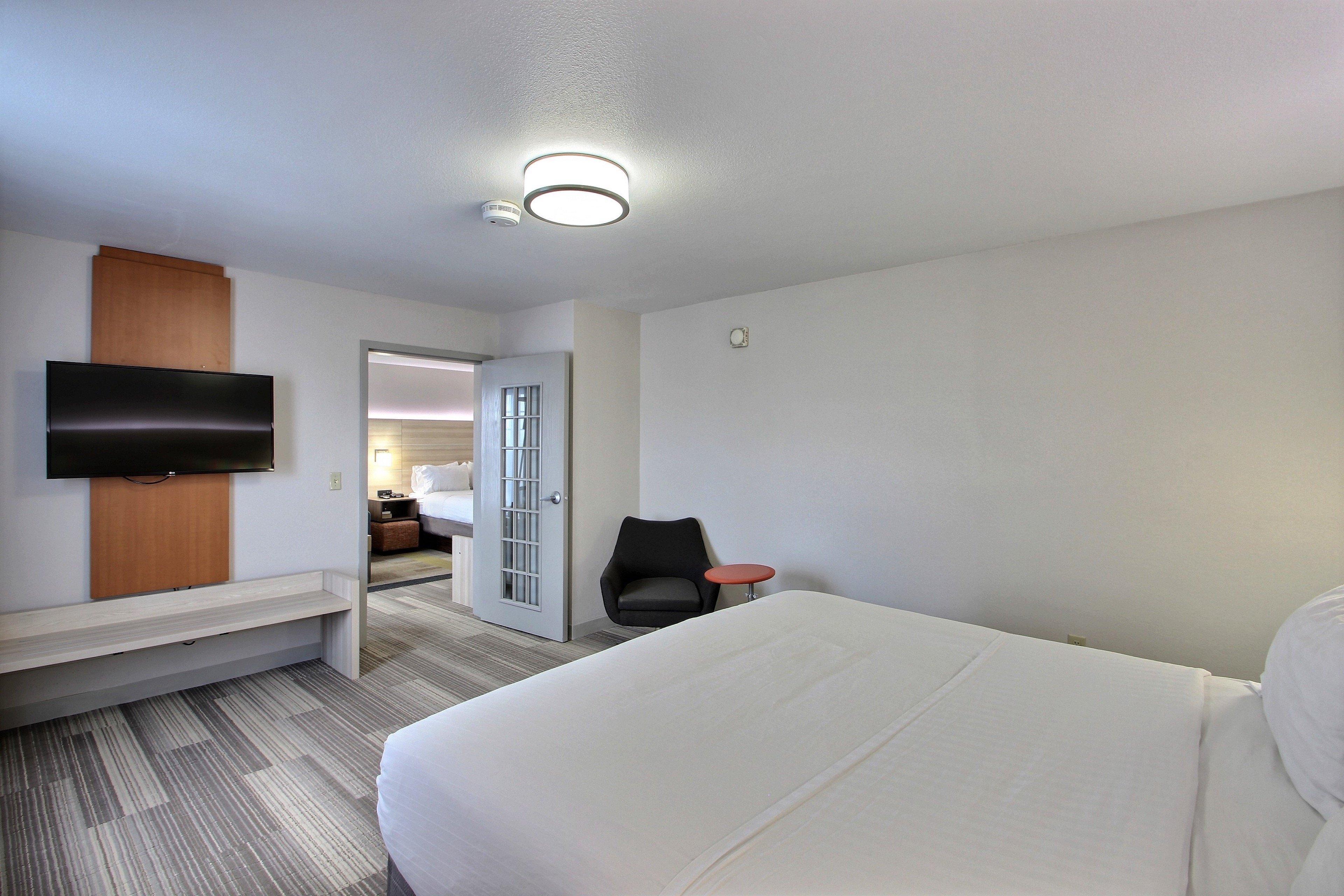 Holiday Inn Express Hotel & Suites Milwaukee Airport By Ihg Esterno foto