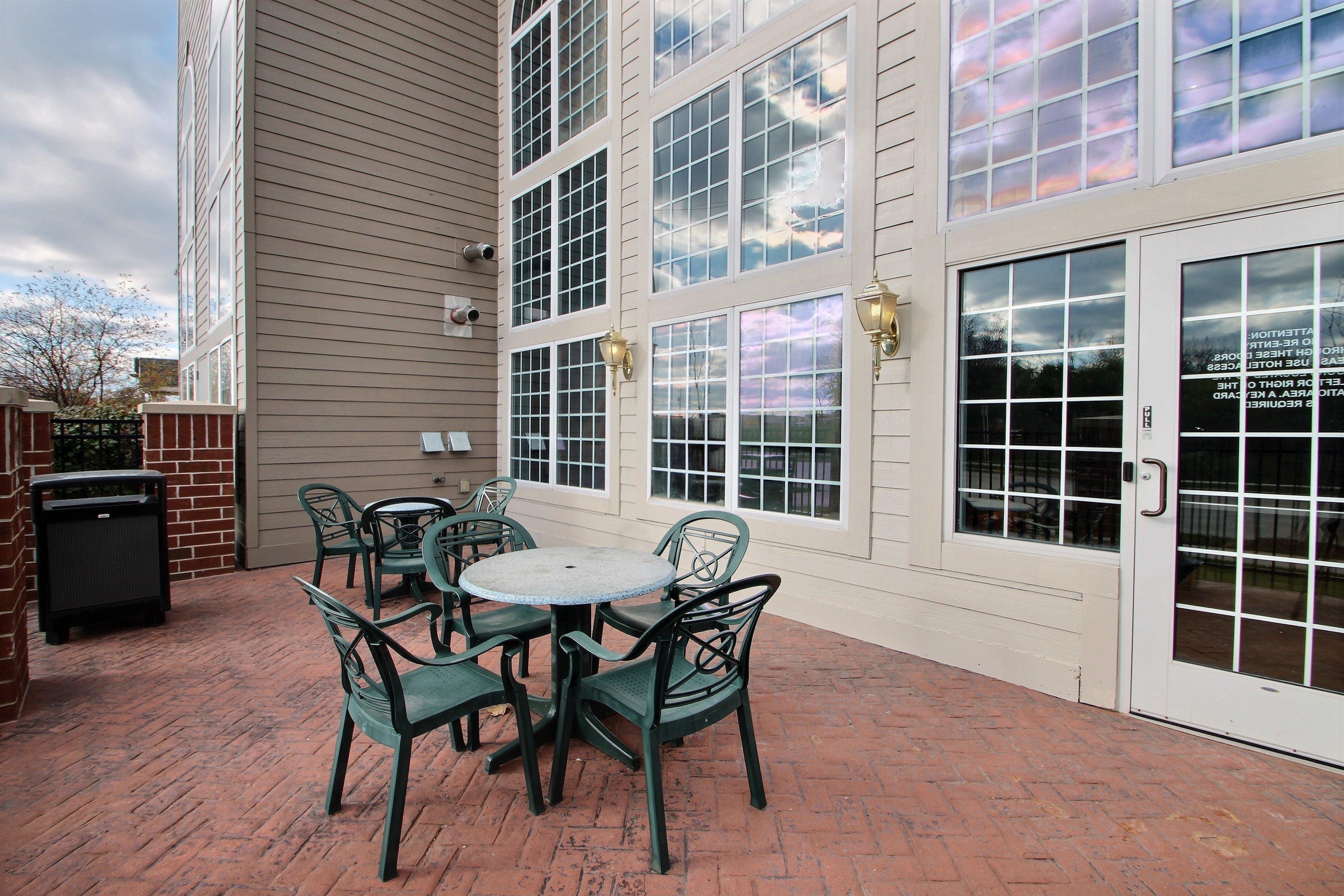 Holiday Inn Express Hotel & Suites Milwaukee Airport By Ihg Esterno foto
