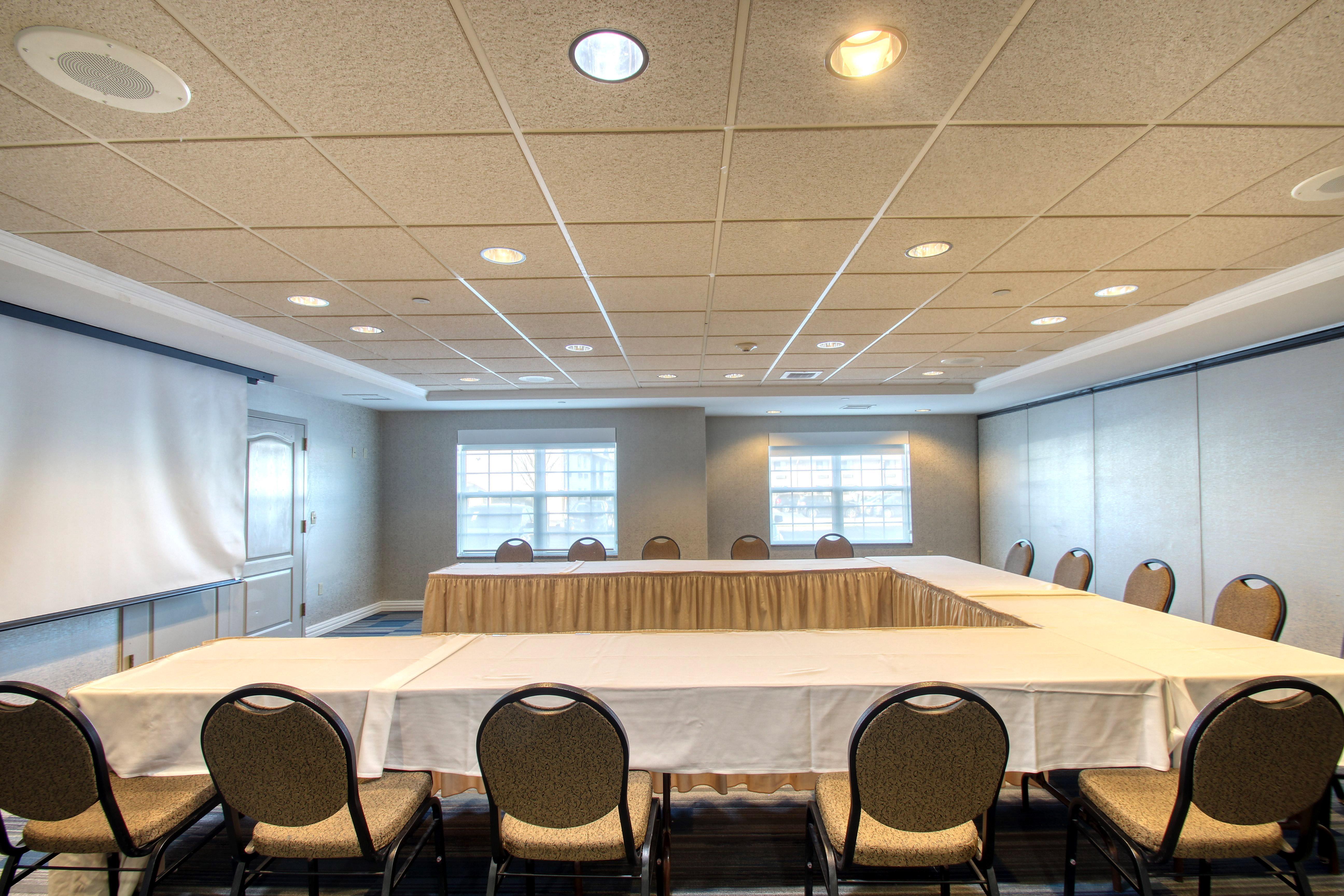 Holiday Inn Express Hotel & Suites Milwaukee Airport By Ihg Esterno foto
