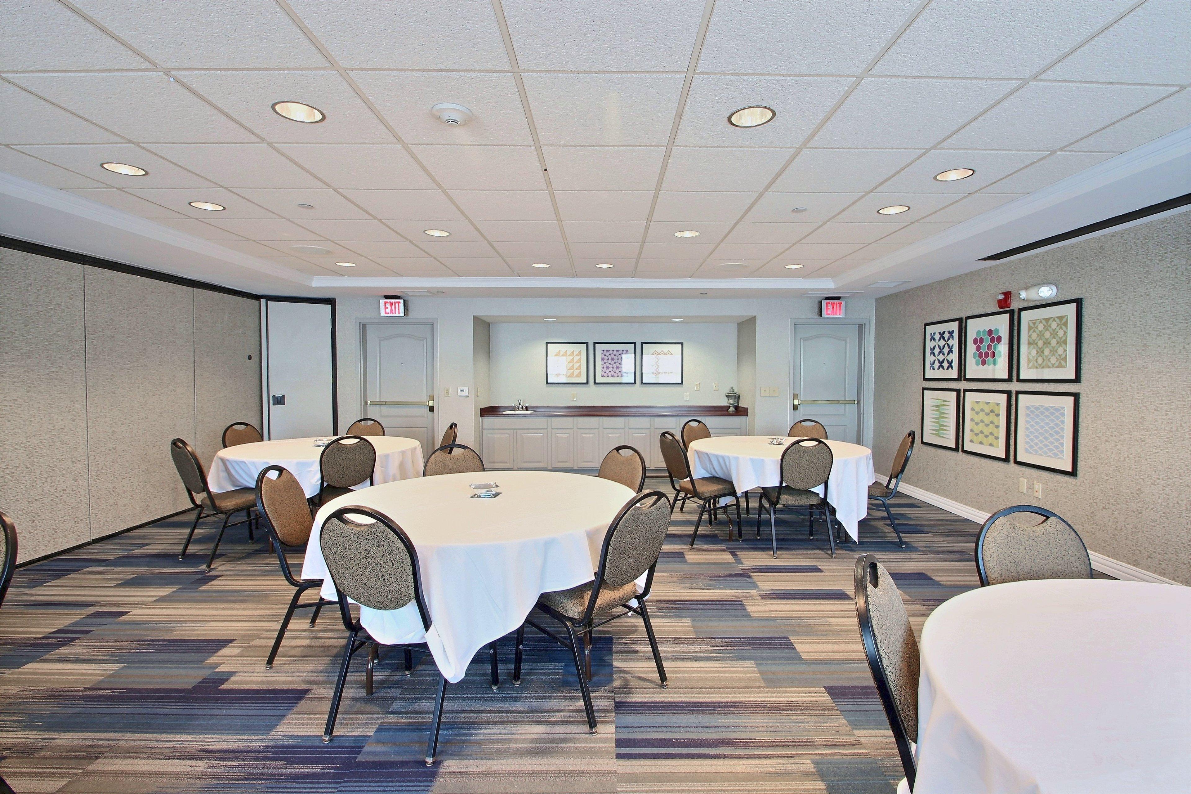 Holiday Inn Express Hotel & Suites Milwaukee Airport By Ihg Esterno foto